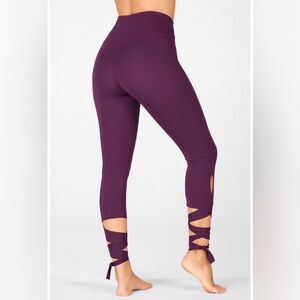 Pink by Victoria Secret Yogamaroon sz L leggings open strappy ankle detail